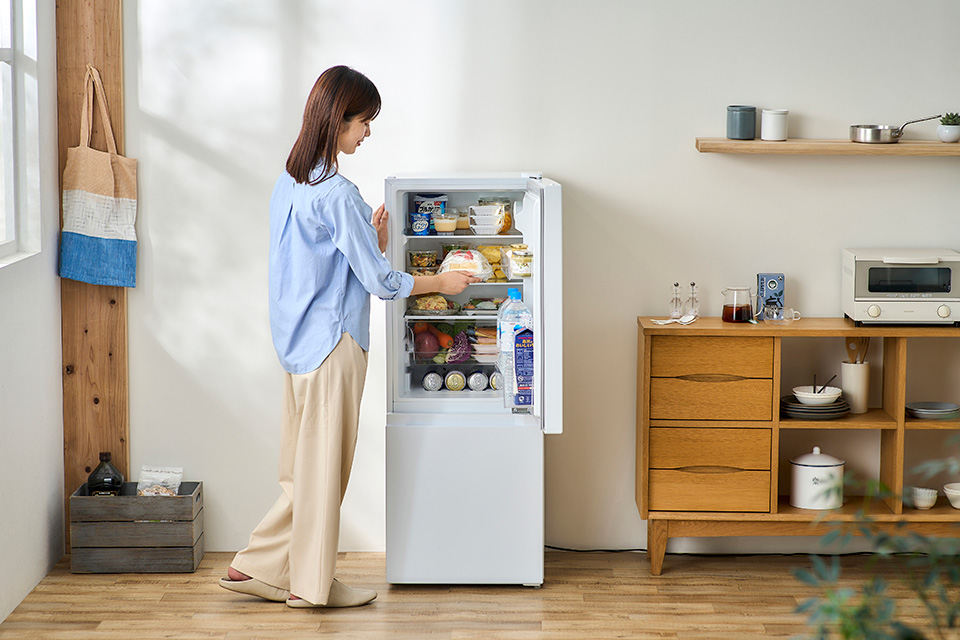 女性が本製品を使用している様子